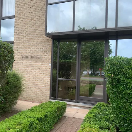 Apartment White Chateau Met Parking En Zonnig Balkon *